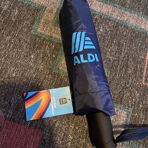 Aldi Gear Umbrella NWT